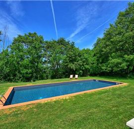 7 Bedroom Villa with Pool and Panoramic Tuscan Countryside Views near Sarteano, Sleeps 14 